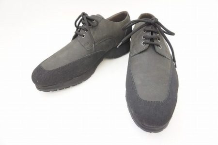 大人男性のオフシーンにピッタリ、ブリドレンのスニーカーを買取いたしました