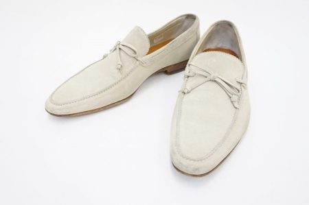 モレスキーから上品なオフホワイトのモカシンシューズを買い取りました