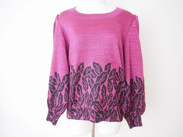 人気のリーフ柄!サイトウトヨコのあざやかニットトップスを買い取りました