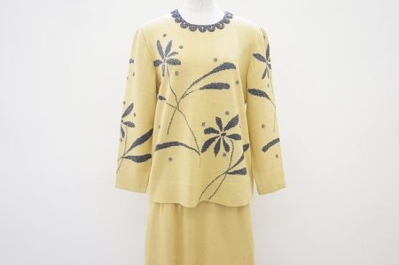 ぱっと明るくような着映え感ある、斉藤都世子のセットアップを買取いたしました