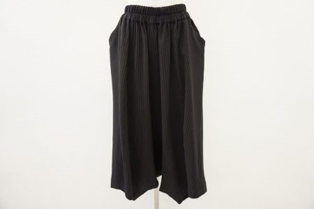 ワイドシルエットで今っぽく着用できるモユルセンソユニコのパンツを買い取りました