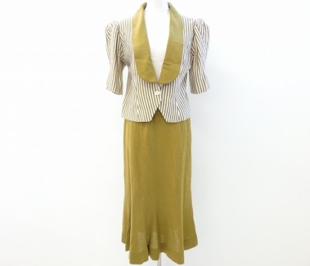 斉藤都世子の半袖ニットスカートスーツを買取させて頂きました