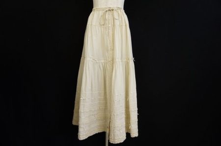 ナチュラルな乙女の装い、ピンクハウスのロングスカートを買取いたしました