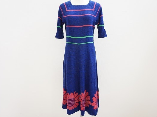 青×大輪のひまわりワンピースを買取柄!斉藤都世子