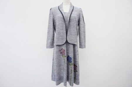 エレガントできちんと感バッチリ、斉藤都世子のセットアップを買取いたしました