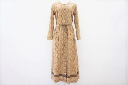 オシャレ女子なら一枚は欲しい！アンティークなカネコイサオのワンピースを買取いたしました