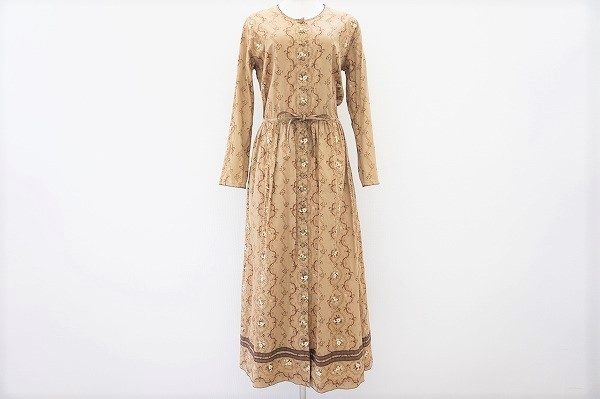 オシャレ女子なら一枚は欲しい！アンティークなカネコイサオのワンピースを買取いたしました