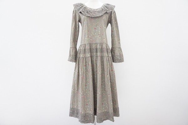 小花柄が華やかキレイ、ワンダフルワールドのワンピースを買取いたしました