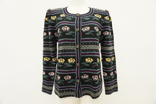 レトロなバラ柄!サイトウトヨコのニットカーディガンを買い取りました