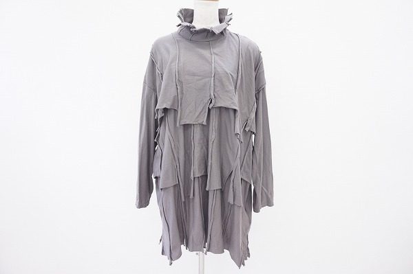 モードに着たいヤッコマリカルドのデザインカットソーを買い取りました