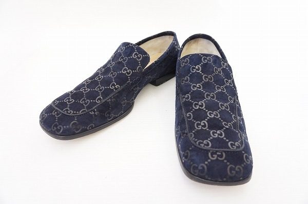 ワントーンのGG柄がおしゃれなグッチのローファーを買い取りました