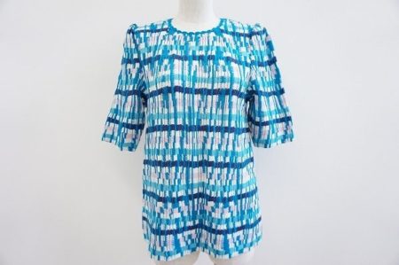 爽やかに着こなしたい、斉藤都世子の半袖ニットを買取いたしました