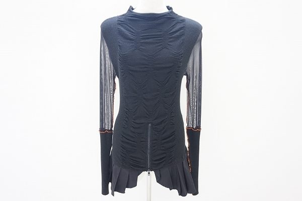 部分的なシースルーがおしゃれなイーセンセーションのカットソーを買い取りました