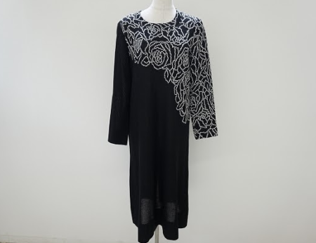 流れるような薔薇柄！斉藤都世子のワンピースを買取させて頂きました。