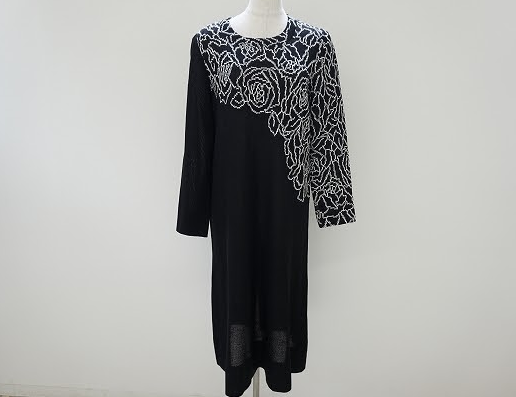 流れるような薔薇柄！斉藤都世子のワンピースを買取させて頂きました。