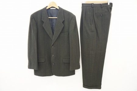 ゆったりめサイズのパパスのシングルスーツをお譲りいただきました