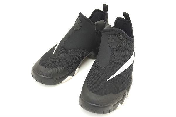 ブラック×ホワイトがスタイリッシュなナイキのスニーカーを買い取りました