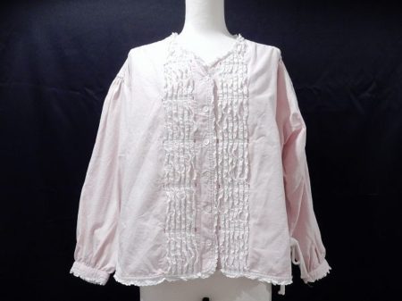 繊細なフリルディティールが素敵なピンクハウスのブラウスを買い取りました