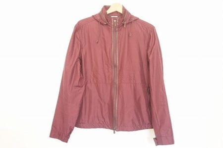 パッカブルで便利なエルメネジルドゼニアのマウンテンパーカーを買い取りました