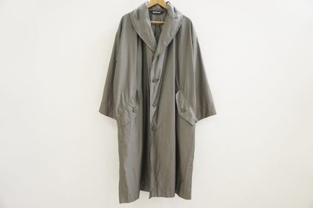 イッセイミヤケのビッグシルエットコートを買い取りました