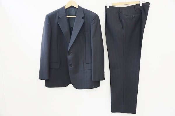 銀座英国屋のモヘア混スーツを買い取りました