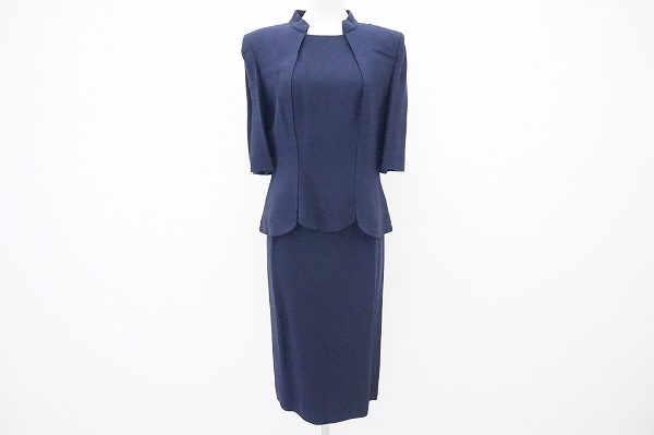 花びらのような裾が優雅なジュンアシダのセットアップを買い取りました