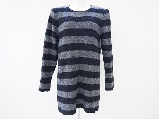 黒×グレーのボーダーチュニック！斉藤都世子