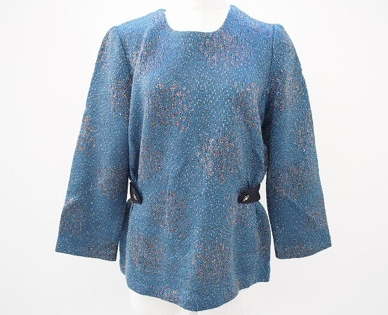 緑とラメが海のように美しいセーター！斉藤都世子