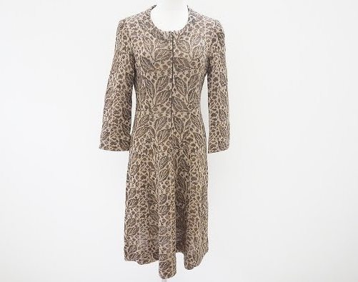 柔らかなアースカラーの美品ワンピ！斉藤都世子