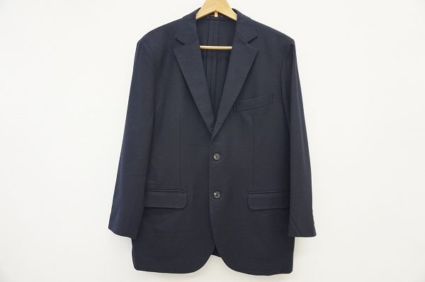 シックにオンオフともに着られる、パパスのジャケットを買取いたしました