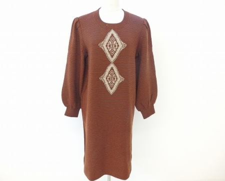 斉藤都世子のブラウンワンピースを買取させて頂きました。