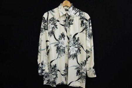 エレガントさとセクシーさを併せ持つ、ルナマティーノのシャツを買取いたしました