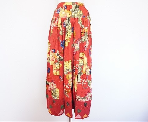 艶やかな薔薇柄のロングスカート！ピンクハウス