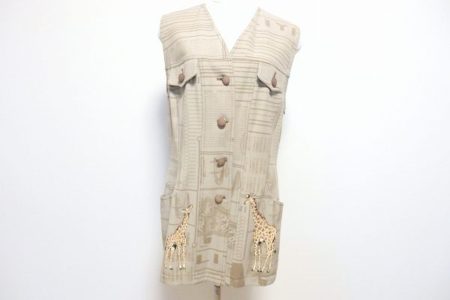 サファリ風デザインが可愛い伊太利屋のジレを買い取りました