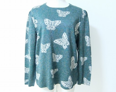 バタフライ柄がフェミニンな斉藤都世子のセーターを買取させて頂きました。