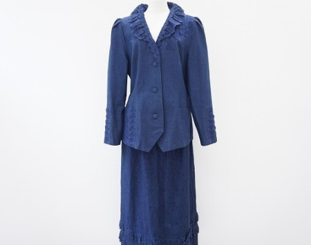 バラクラよりインディゴブルーのデニムセットアップ