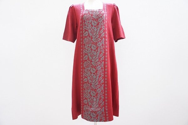 優雅な美スタイルに。斉藤都世子のワンピースを買取いたしました