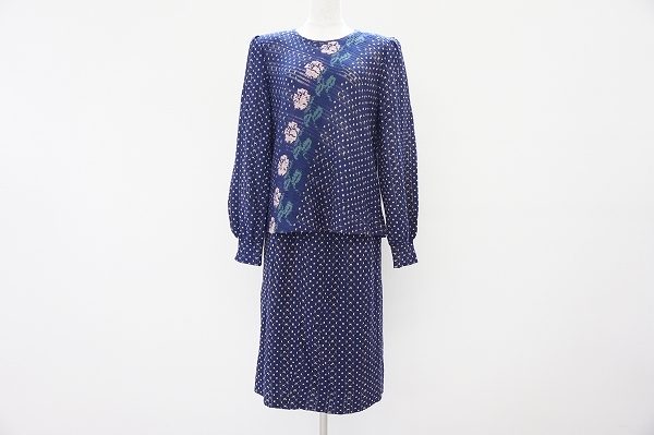 きっちり感と女性らしさを両立、斉藤都世子のセットアップを買取いたしました