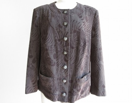 シマウマ柄のエレガントなこげ茶色ジャケット！伊太利屋