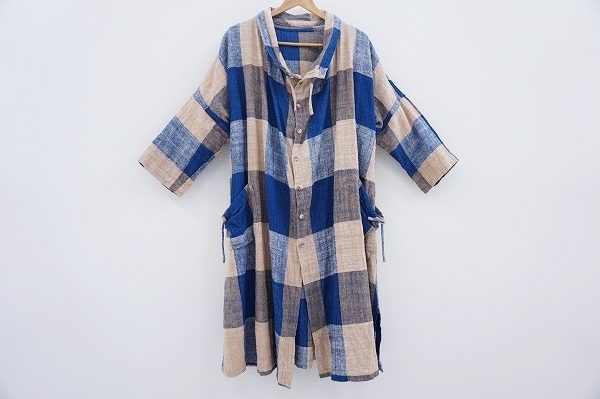 重ね着にも大活躍間違いなし！ウサトのロング丈シャツをお譲りいただきました