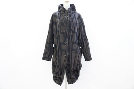 センソユニコらしいふんわりシルエット！慈雨センソユニコのコートを買い取りました