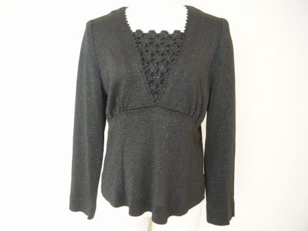 デコルテラインのモチーフ編みが可愛い斉藤都世子のカットソーを買い取りました