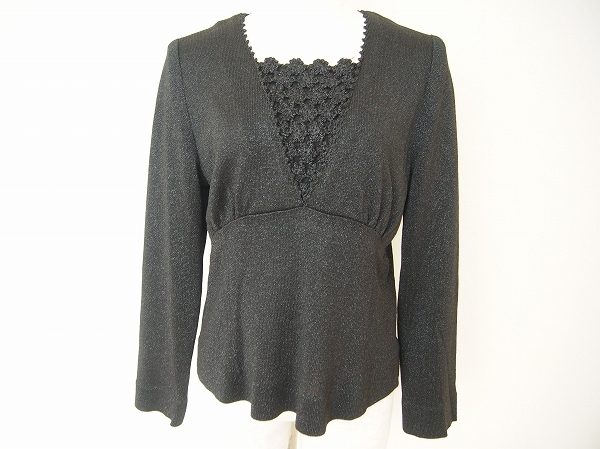 デコルテラインのモチーフ編みが可愛い斉藤都世子のカットソーを買い取りました