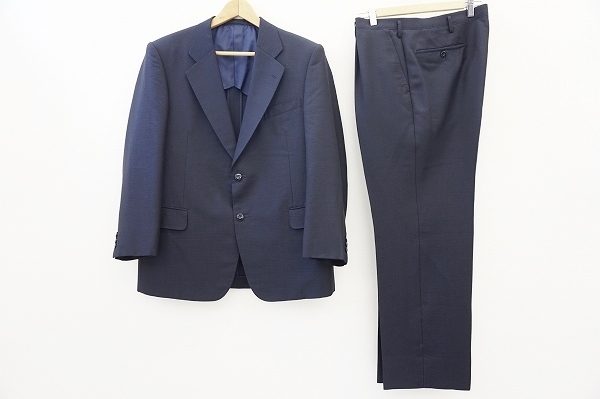 ドミニクフランスの生地を贅沢につかった英国屋のシングルスーツを査定させていただきました