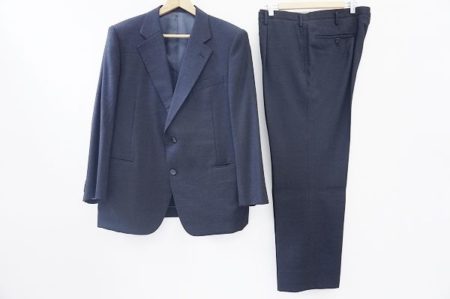 こっくりとしたチャコールグレーが素敵な英国屋のシングルスーツを査定させていただきました