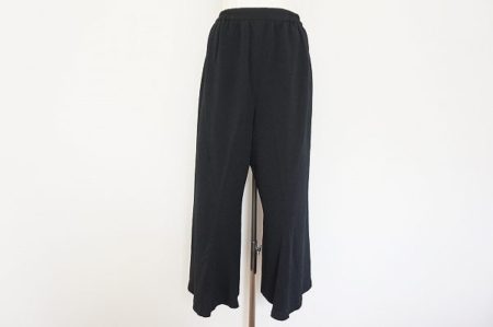 独特の抜け感がおしゃれな詩仙堂のちりめん仕立てパンツを買い取りました