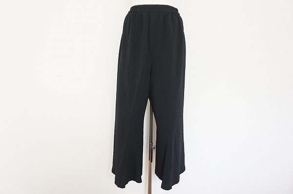 独特の抜け感がおしゃれな詩仙堂のちりめん仕立てパンツを買い取りました