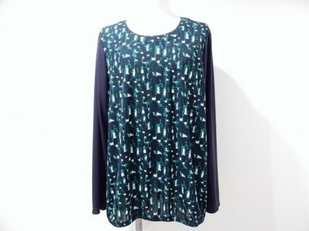 切り替えデザインが今気分！レリアンの長袖トップスを買い取りました