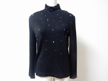 マルチカラーのドットが可愛いらしい伊太利屋のハイネックニットを買い取りました