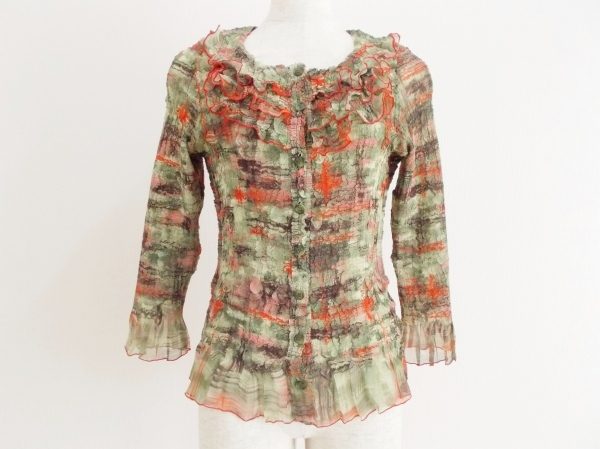 軽やか上品フェミニンなユキトリイのブラウスを買取いたしました